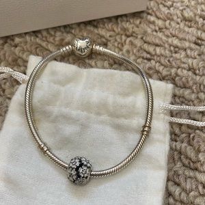 Daisy Pandora Bracelet